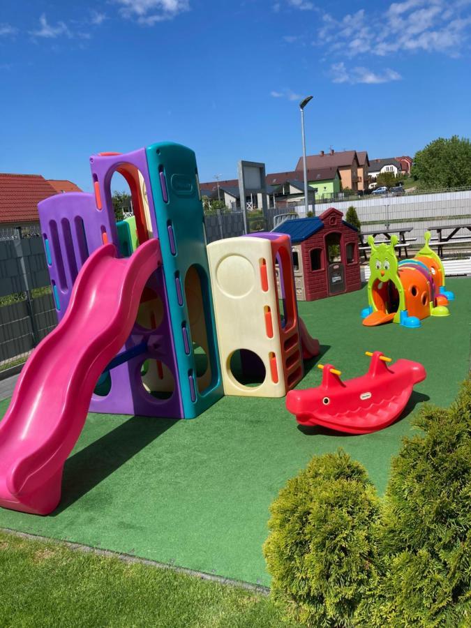 Sofia Dwupoziomowe Apartamenty ヤロスワビエツ エクステリア 写真